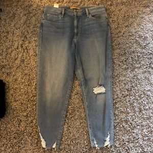 JOES DISTRESSED JEANS